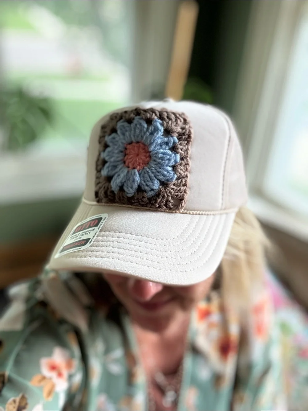 OTTO Cream Trucker Hat with Handmade Crochet Floral Granny Square Patch NWT